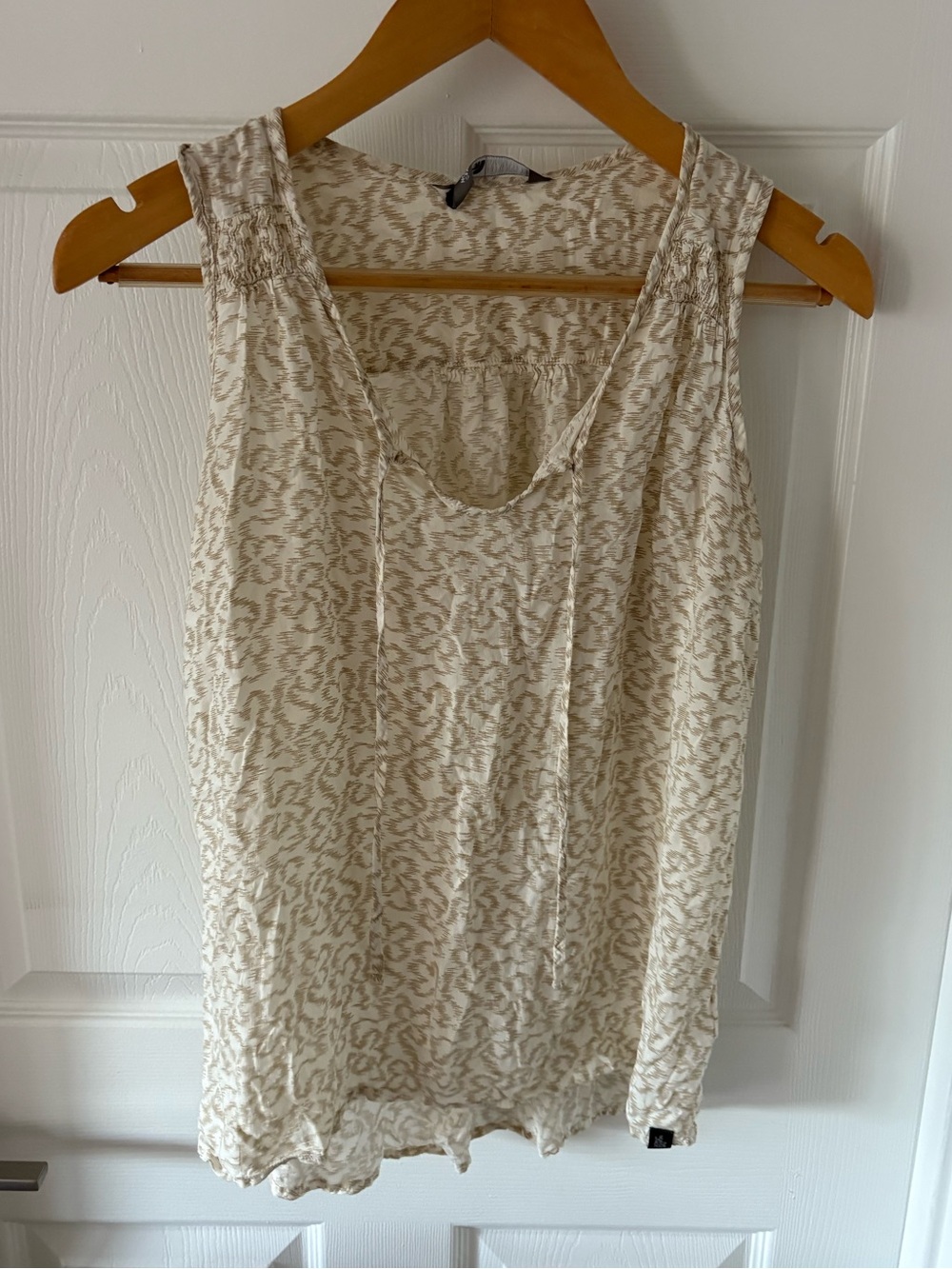 The North Face Anabella Tank Top – Boho Smocked Tie-Neck Shell Size M - Picture 1 of 4